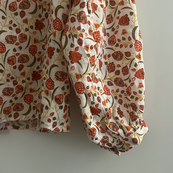 Old Navy Long Sleeve Floral Top‎ - Picture 6 of 12